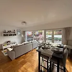 Appartamento In Frankfurt-sachsenhausen *