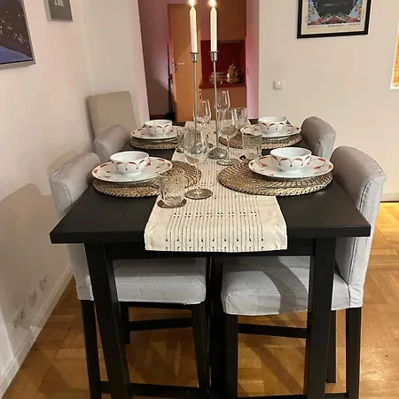 In Frankfurt-sachsenhausen * Φραγκφούρτη