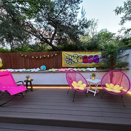 In Frankfurt-sachsenhausen Apartament *