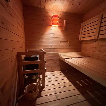 In Frankfurt-sachsenhausen Apartament *